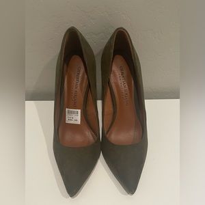 Christian Siriano green heels NEW size 6